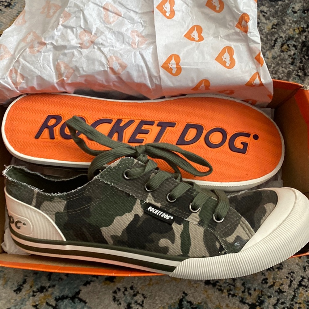 Rocket dog camo canvas sneakers